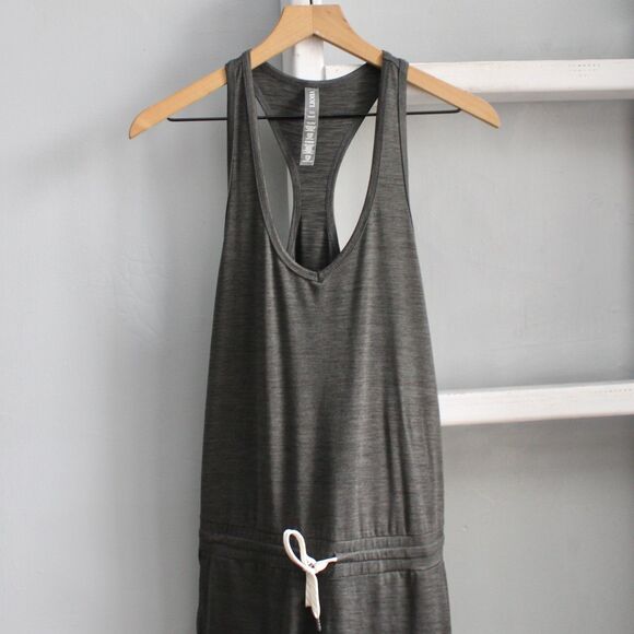 Vuori Lux Gray Heather Racerback Stretchy Jumpsuit Size Small - Picture 5 of 7